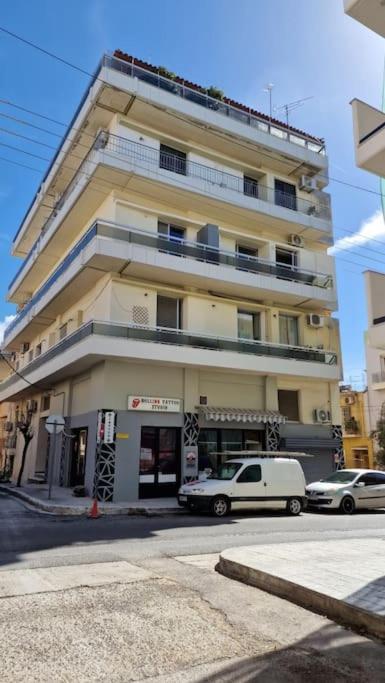 Classic Apartment In Kalamata Exteriör bild